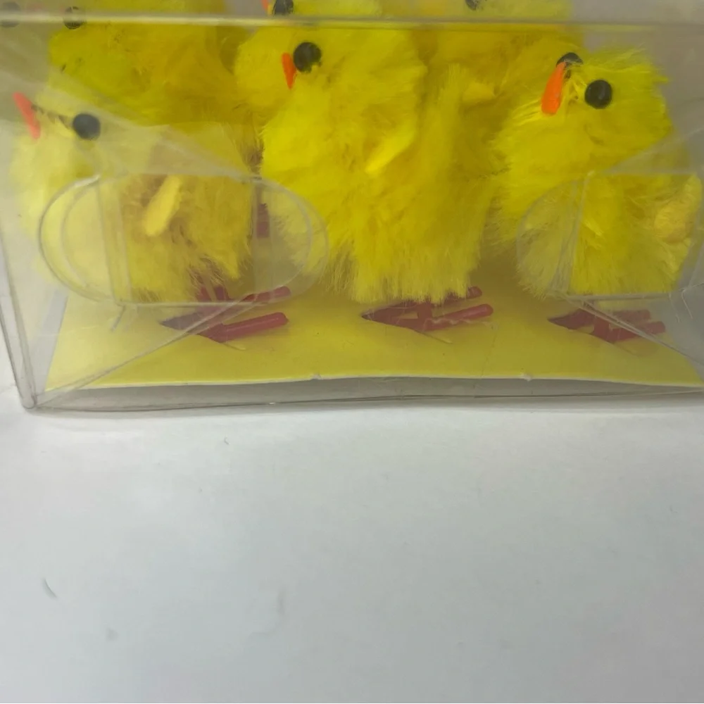 🥕 Easter Bunny and Yellow Chicks - Tan plush bunnies with carrot, NWT